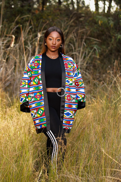 Full Ndebele African Kimono Tribe Afrique