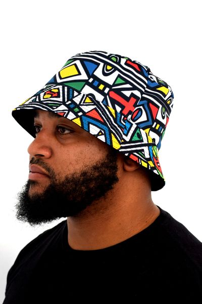 Ndebele Reloaded Bucket Hats deur Tribe Afrique