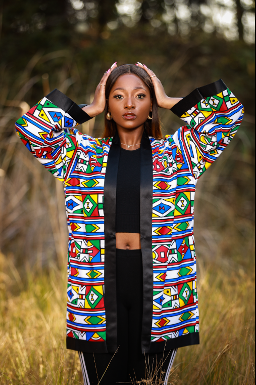 Full Ndebele African Kimono Tribe Afrique